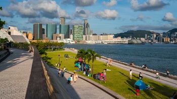 West Kowloon Art Park is a vibrant, harbourside, urban park that provides a great location for recreation, relaxation and cultural events.